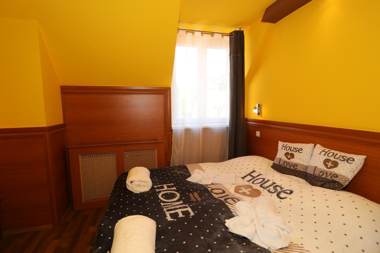 Szekelykert Panzio Bed & Breakfast Мисколк Екстериор снимка