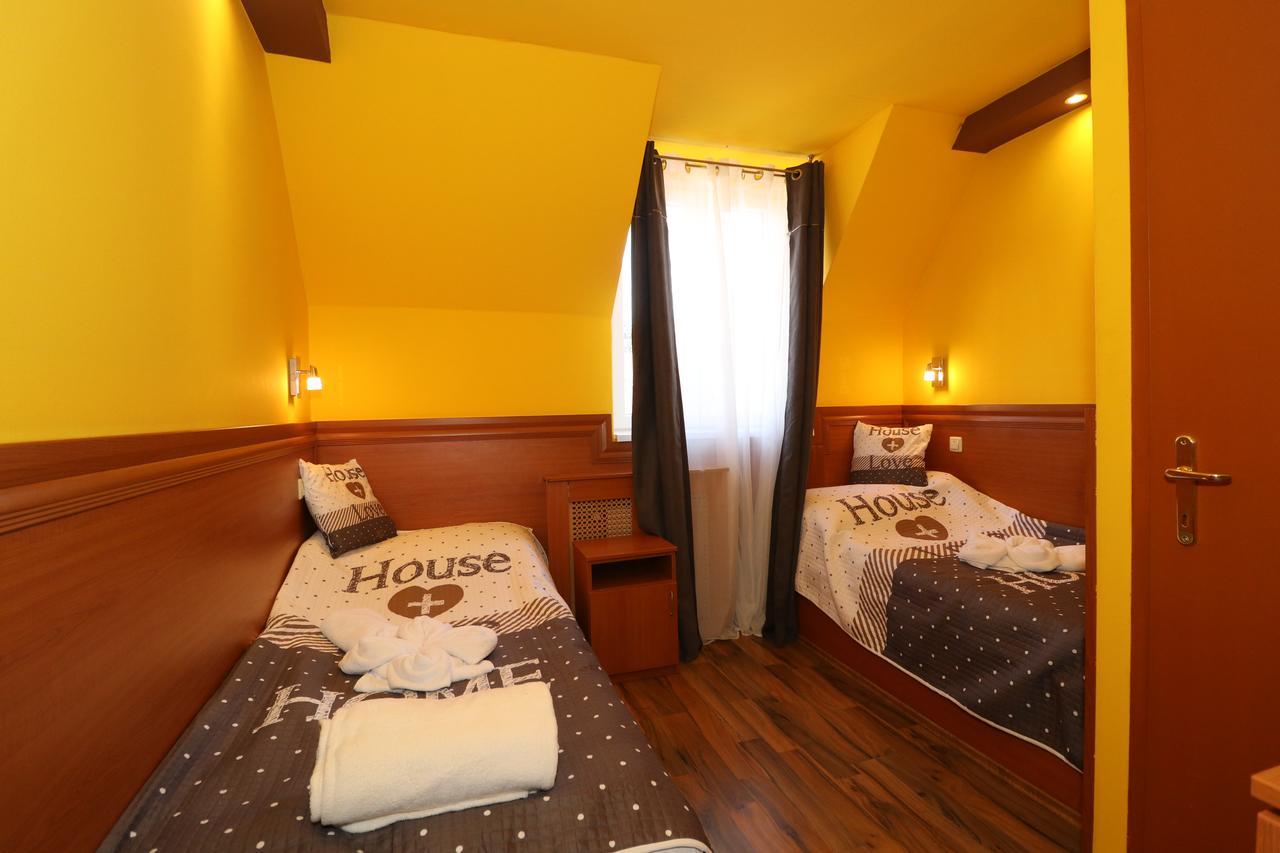 Szekelykert Panzio Bed & Breakfast Мисколк Екстериор снимка