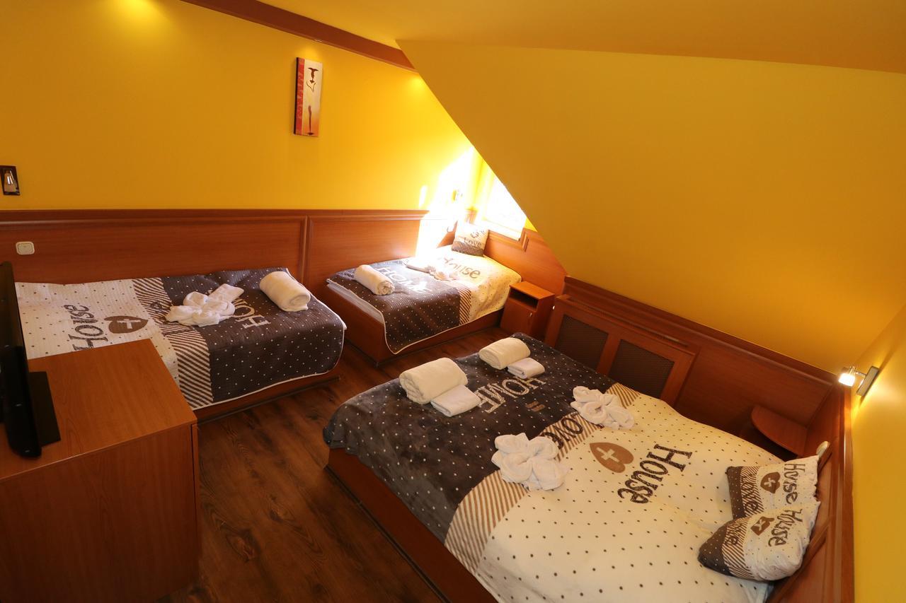 Szekelykert Panzio Bed & Breakfast Мисколк Екстериор снимка