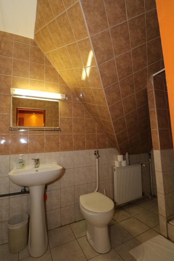 Szekelykert Panzio Bed & Breakfast Мисколк Екстериор снимка