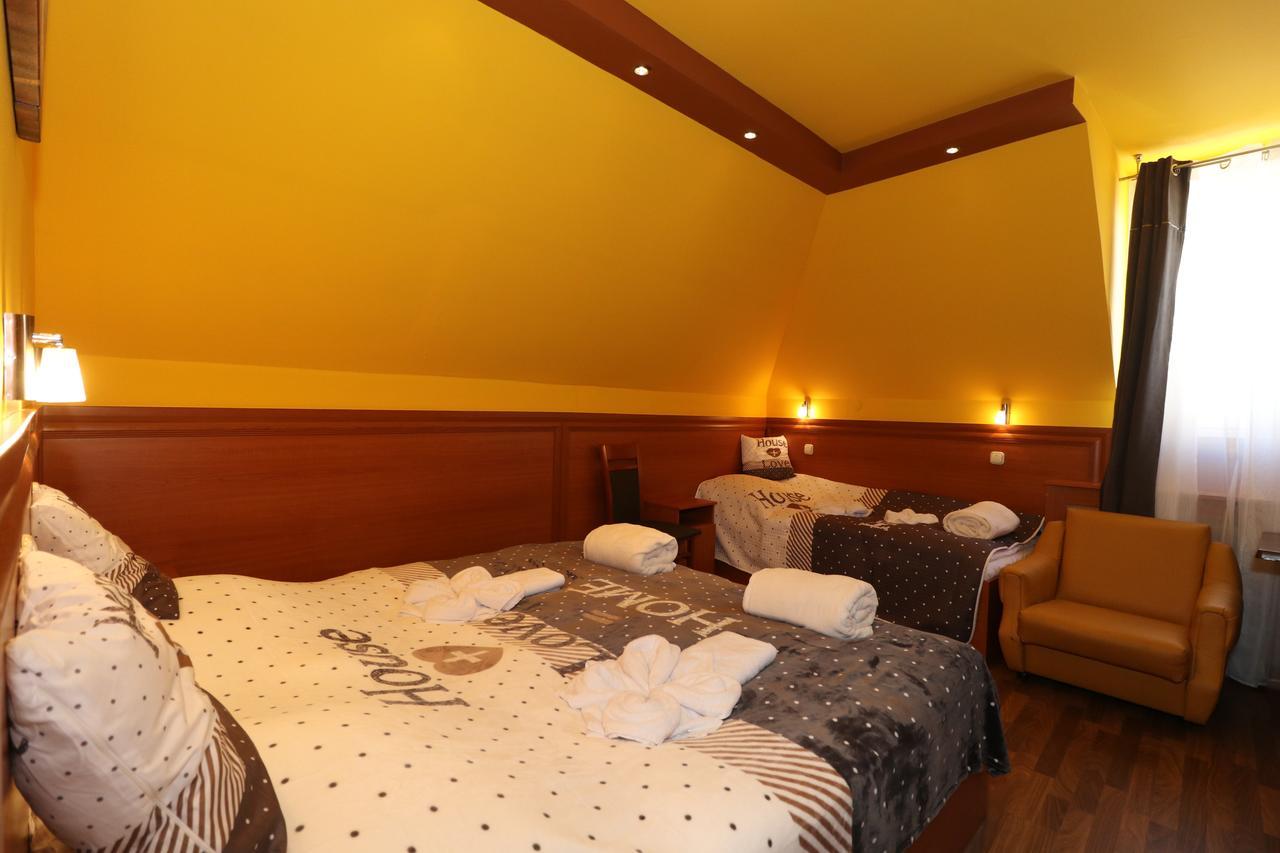 Szekelykert Panzio Bed & Breakfast Мисколк Екстериор снимка