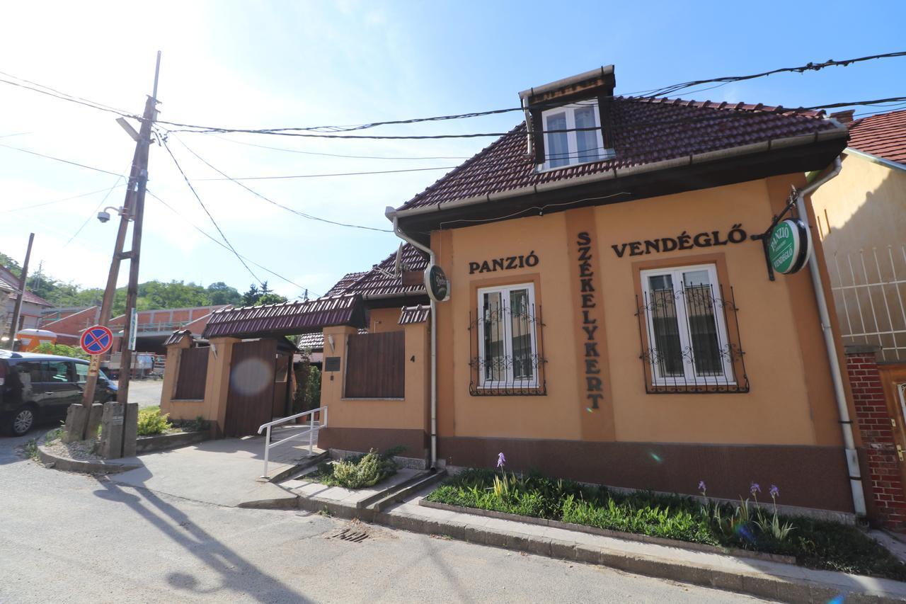 Szekelykert Panzio Bed & Breakfast Мисколк Екстериор снимка