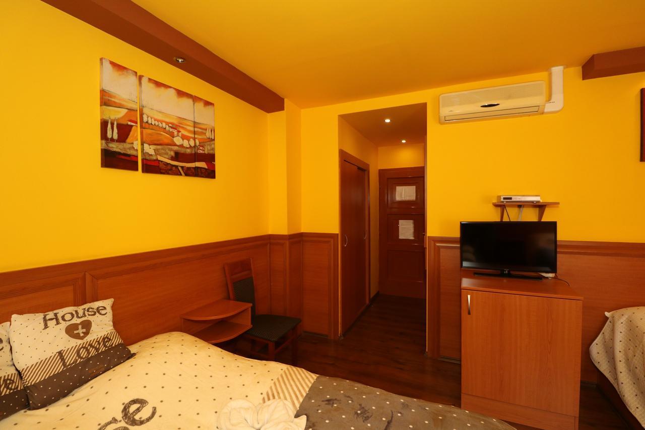 Szekelykert Panzio Bed & Breakfast Мисколк Екстериор снимка