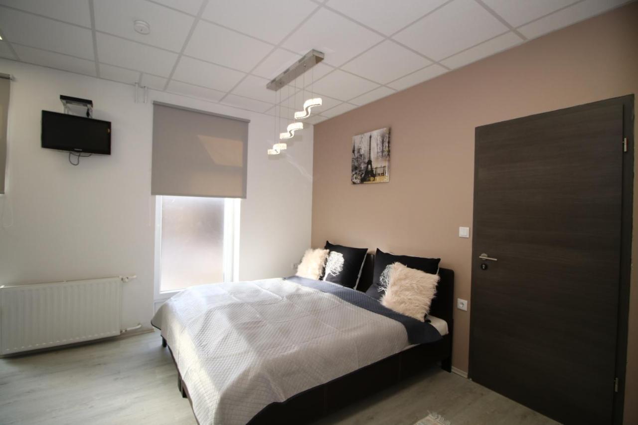 Szekelykert Panzio Bed & Breakfast Мисколк Екстериор снимка