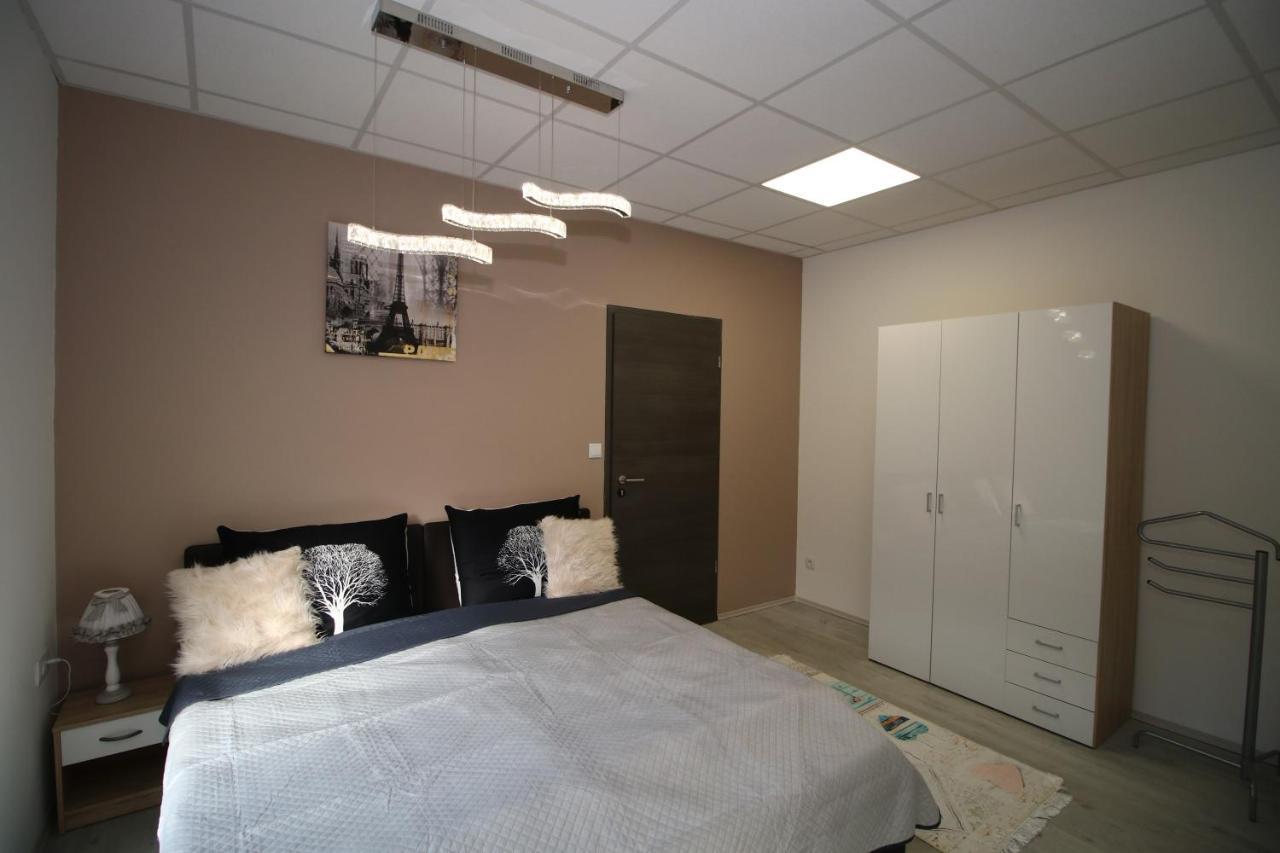 Szekelykert Panzio Bed & Breakfast Мисколк Екстериор снимка
